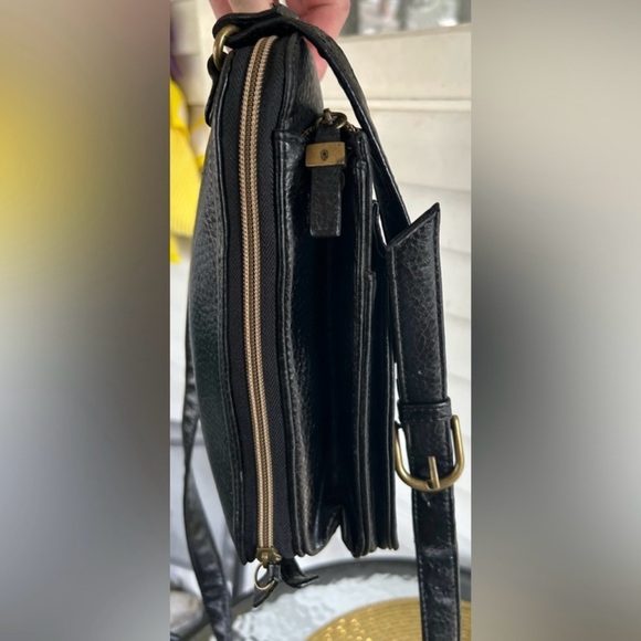 VINTAGE 1999 RELIC LEATHER CROSSBODY ORGANIZER BAG. EUC - B46 - Picture 7 of 11